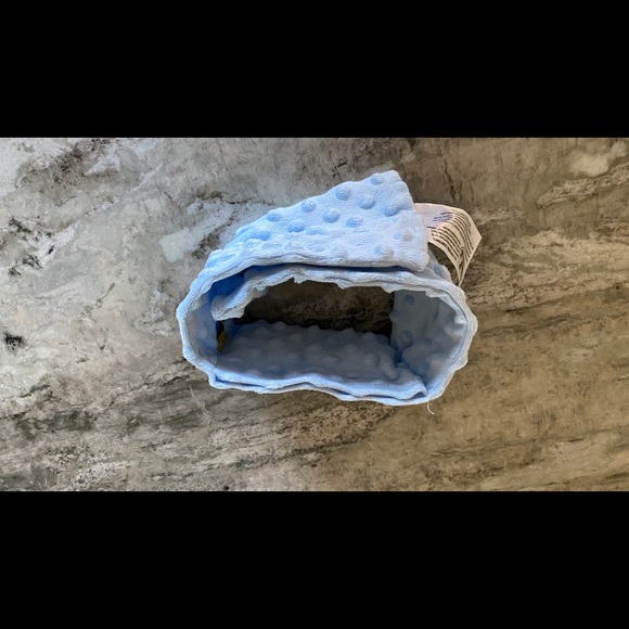 Colic has band - Picture 3 of 3